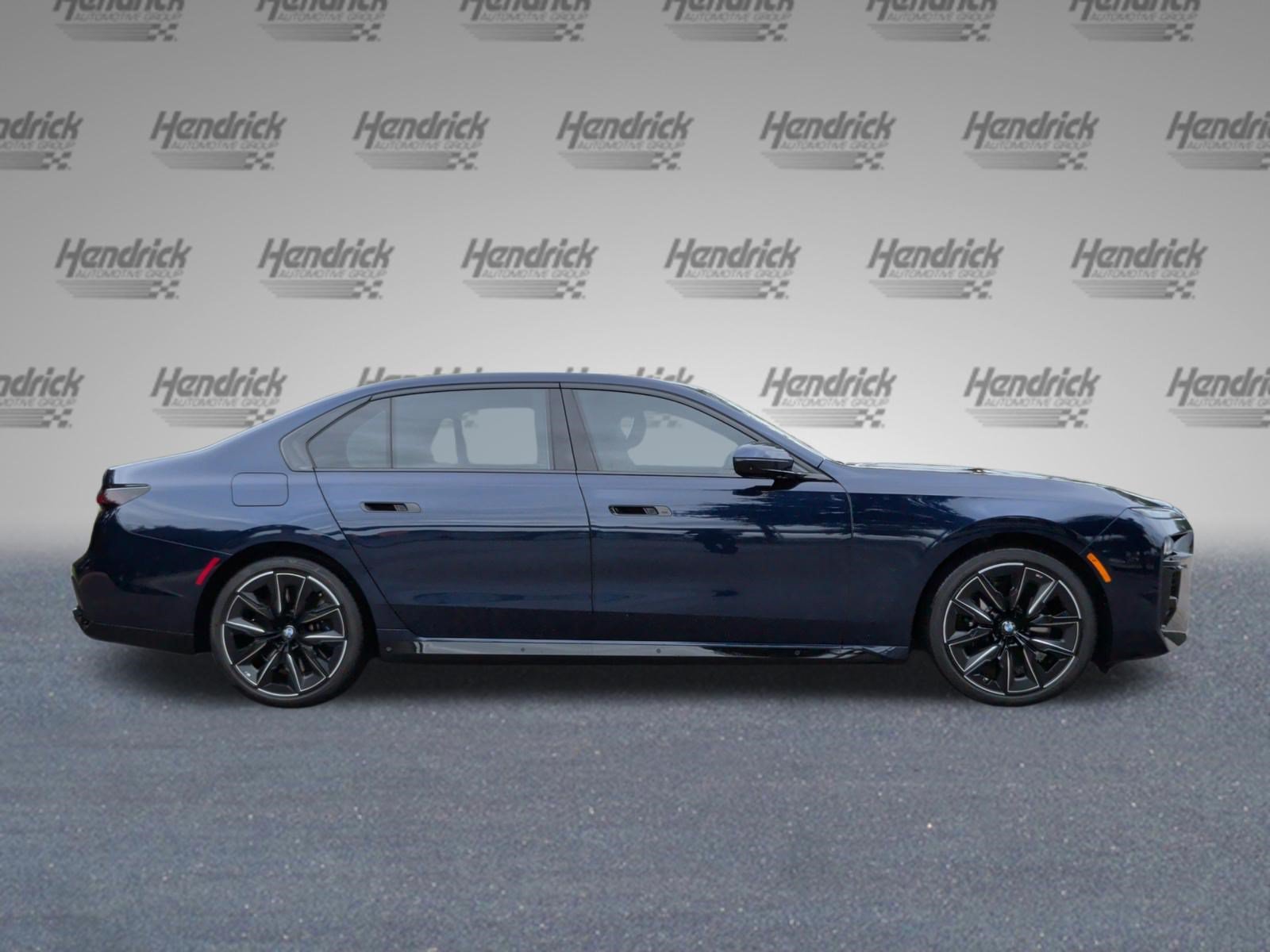 Certified 2024 BMW 760i xDrive w/ Executive Package AWD/4WD image 6