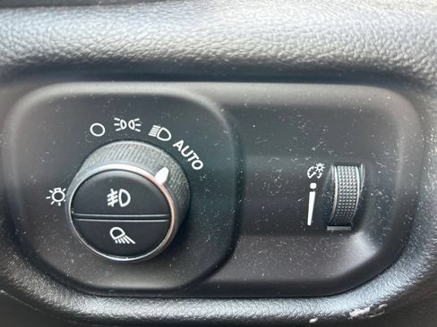 Used 2022 RAM 1500 Big Horn AWD/4WD image 25