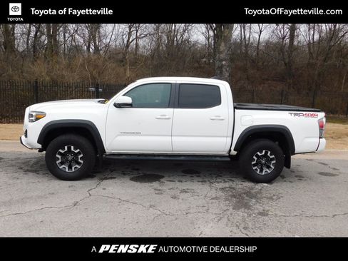 Used 2023 Toyota Tacoma TRD Off-Road image 2