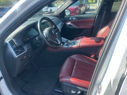 Used 2022 BMW X6 xDrive40i AWD/4WD image 13
