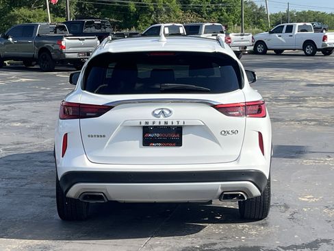 Used 2020 INFINITI QX50 Essential w/ Convenience Package FWD image 7