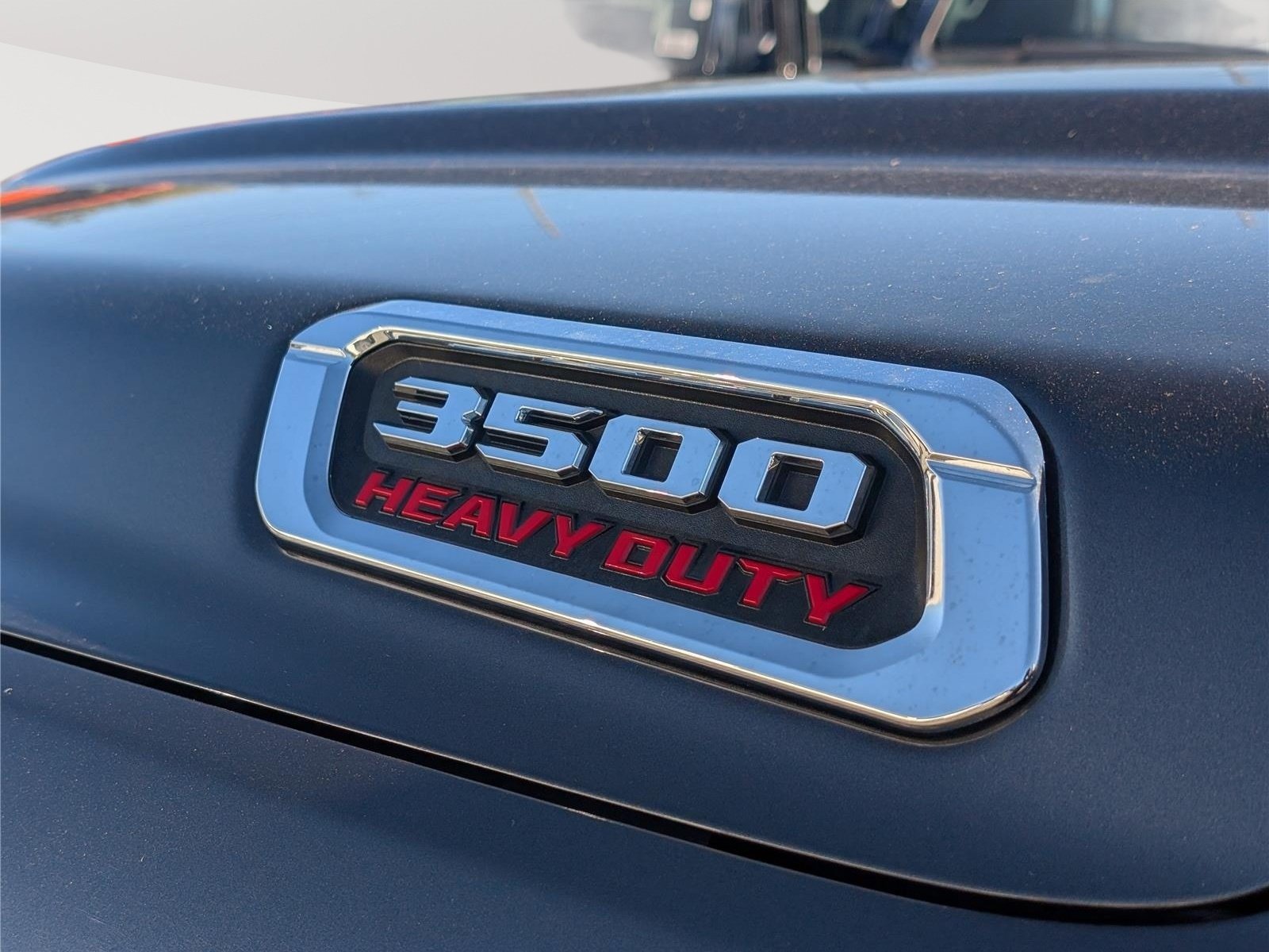 Used 2023 RAM 3500 Laramie AWD/4WD image 11
