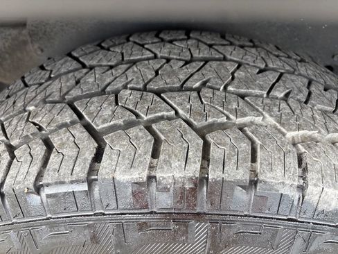 Used 2024 Nissan Frontier Pro-X RWD image 12
