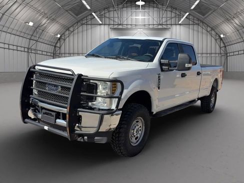 Used 2019 Ford F250 XL w/ Power Equipment Group image 4