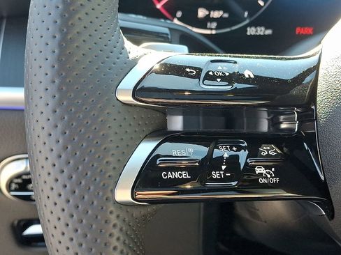 Certified 2025 Mercedes-Benz GLC 300 4MATIC image 22