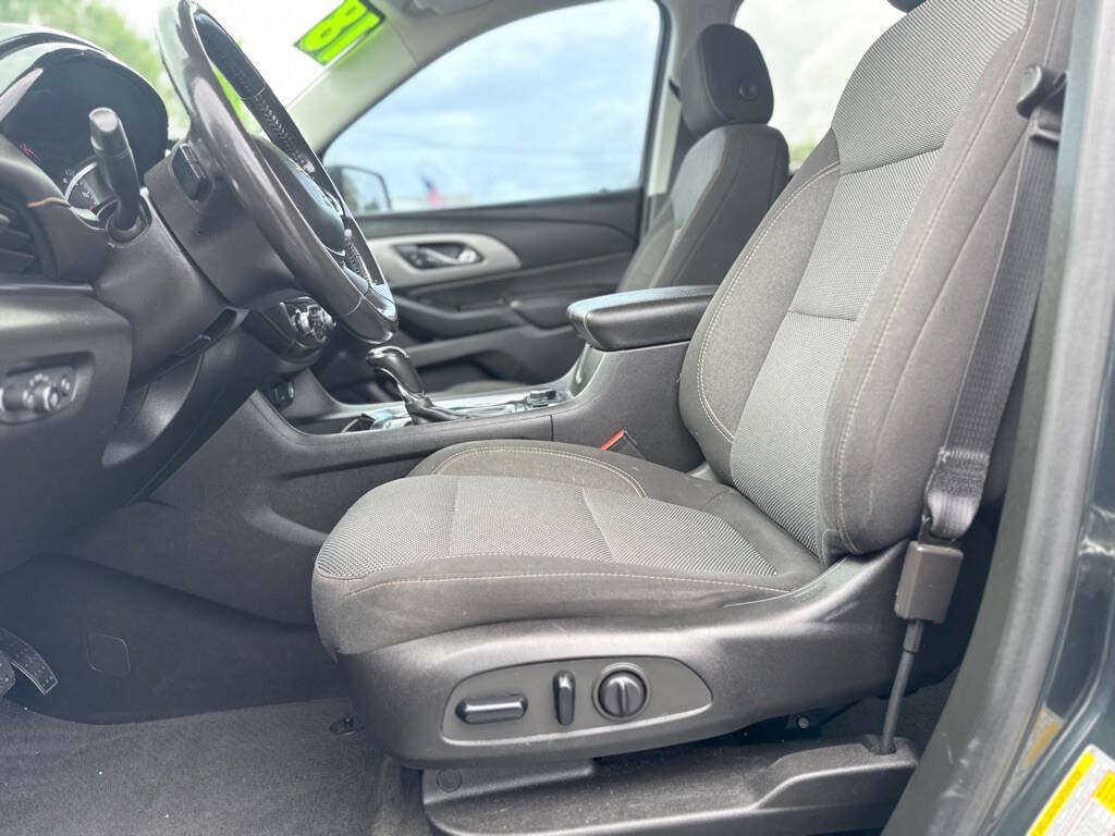 Used 2018 Chevrolet Traverse LT FWD image 10