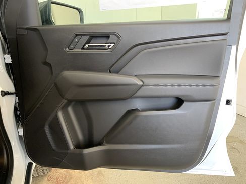 New 2024 Chevrolet Colorado LT w/ LT Convenience Package III image 34