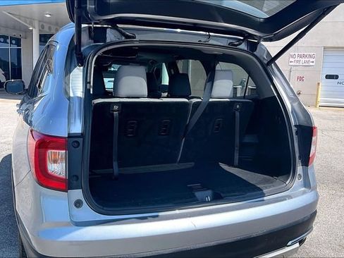 Used 2021 Honda Pilot Touring image 32