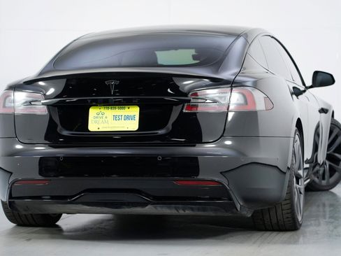 Used 2021 Tesla Model S Plaid image 5