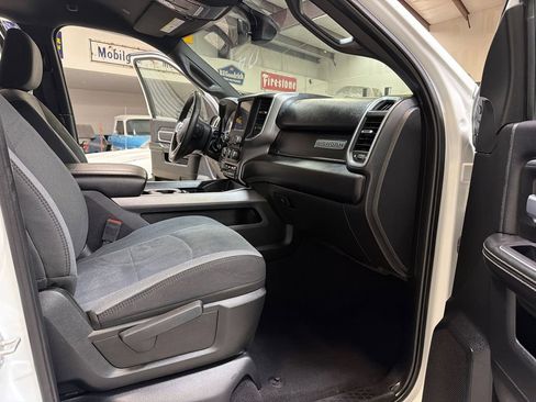 Used 2024 RAM 2500 Big Horn w/ Off Road Package AWD/4WD image 33
