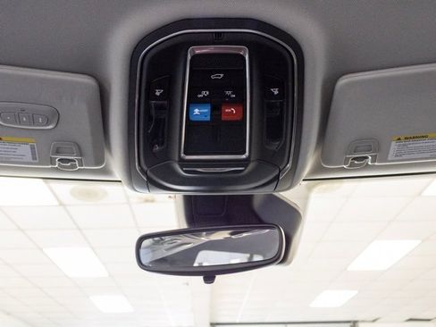 Certified 2023 Jeep Grand Cherokee Limited w/ Black Appearance Package image 19