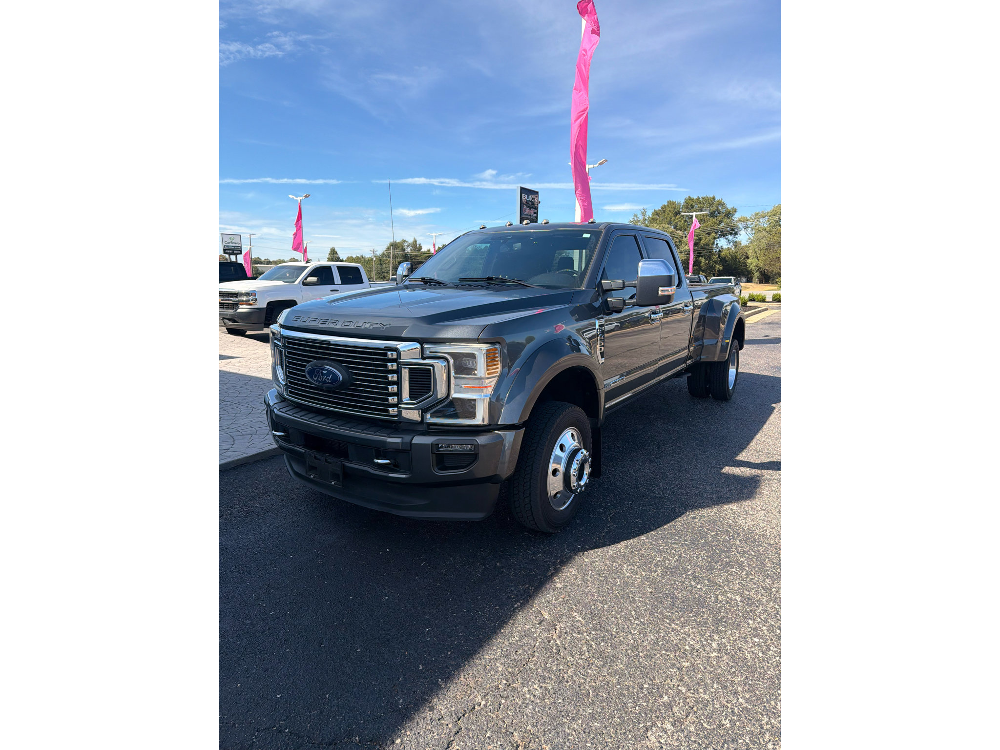 Used 2020 Ford F450 Platinum w/ FX4 Off-Road Package AWD/4WD image 2