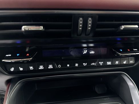 Used 2025 MAZDA CX-70 3.3 Turbo S w/ Premium Package image 26