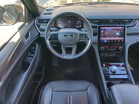 Certified 2023 Jeep Grand Cherokee L Overland AWD/4WD image 20
