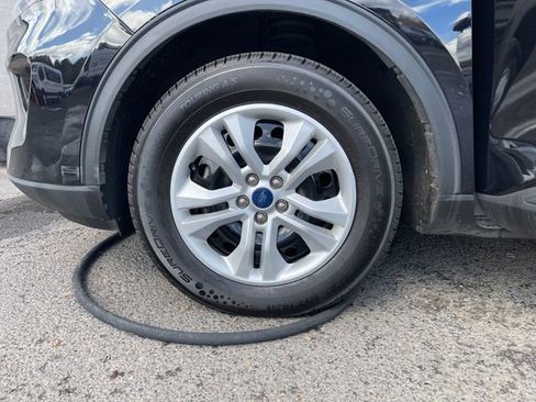 Used 2022 Ford Escape S image 28