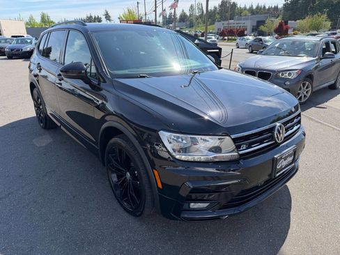 Used 2021 Volkswagen Tiguan SE R-Line FWD image 12