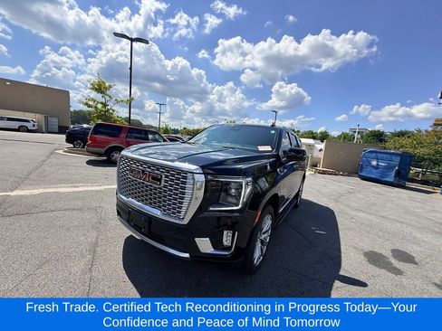 Used 2024 GMC Yukon Denali w/ Advanced Technology Package AWD/4WD image 1