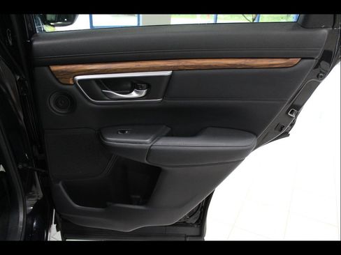 Used 2018 Honda CR-V Touring image 22