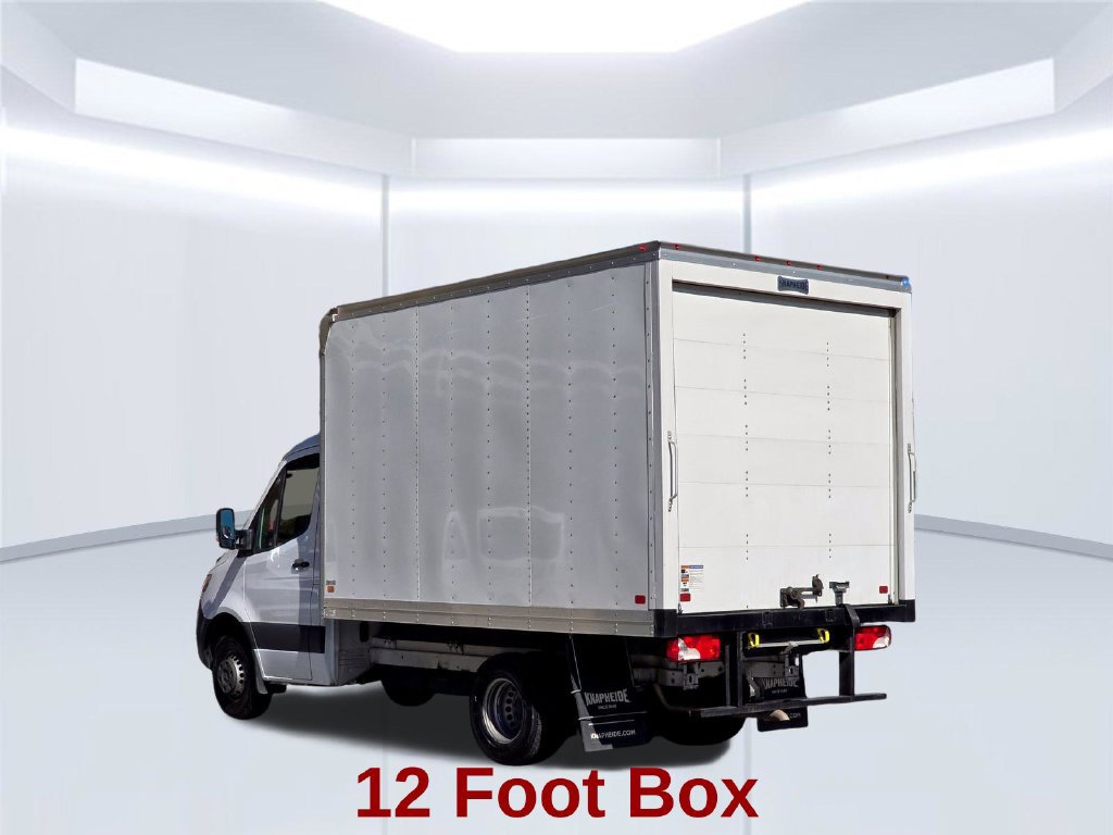 Used 2024 Mercedes-Benz Sprinter 4500 image 14