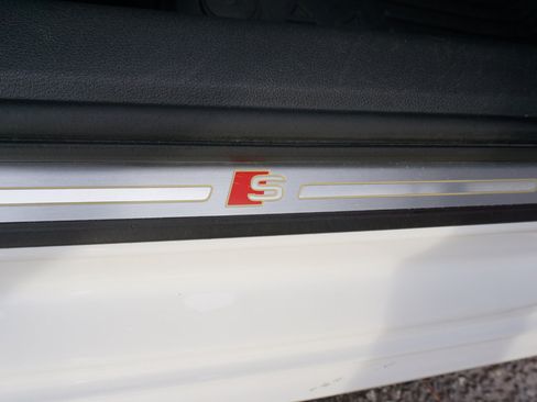 Used 2017 Audi A4 2.0T Premium Plus w/ Premium Plus Package image 37