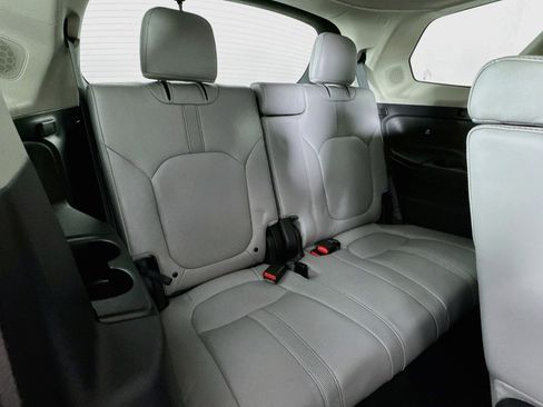 Certified 2023 Honda Pilot Touring image 29