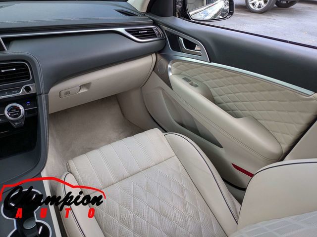 Used 2019 Genesis G70 3.3T Design RWD image 18