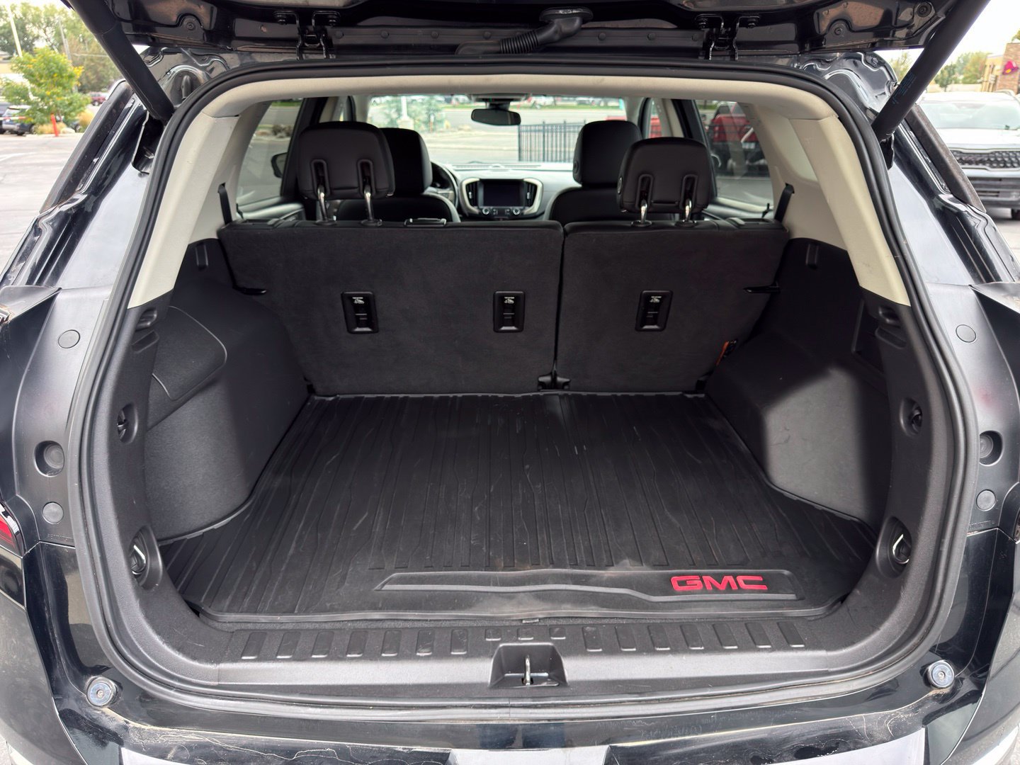 Used 2019 GMC Terrain Denali w/ LPO, 'HIT The Road' Package AWD/4WD image 34