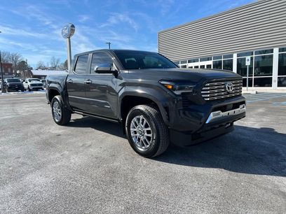 Used 2024 Toyota Tacoma Limited w/ Limited Package (LT)