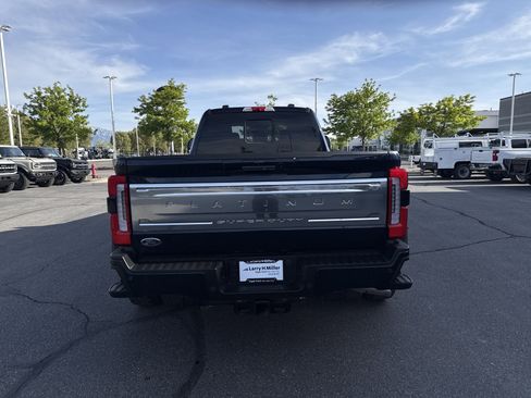 Used 2024 Ford F350 Platinum w/ FX4 Off-Road Package AWD/4WD image 4
