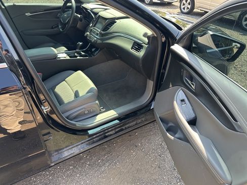 Used 2018 Chevrolet Impala LS image 10
