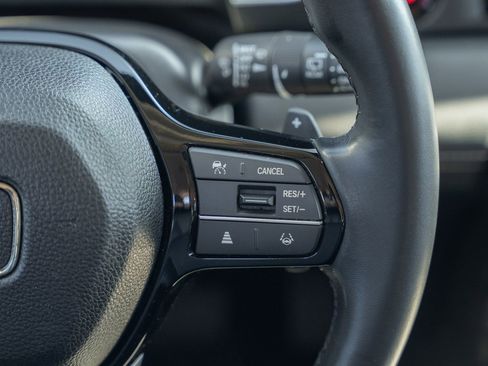 Used 2024 Honda Pilot Touring image 32
