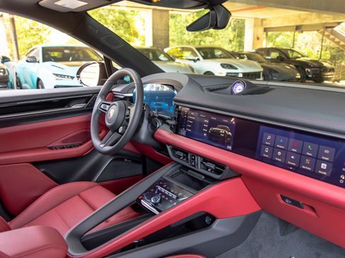 New 2026 Porsche Macan 4 Electric AWD/4WD image 59