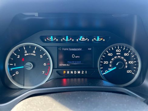 Used 2017 Ford F150 XLT w/ Equipment Group 302A Luxury image 16