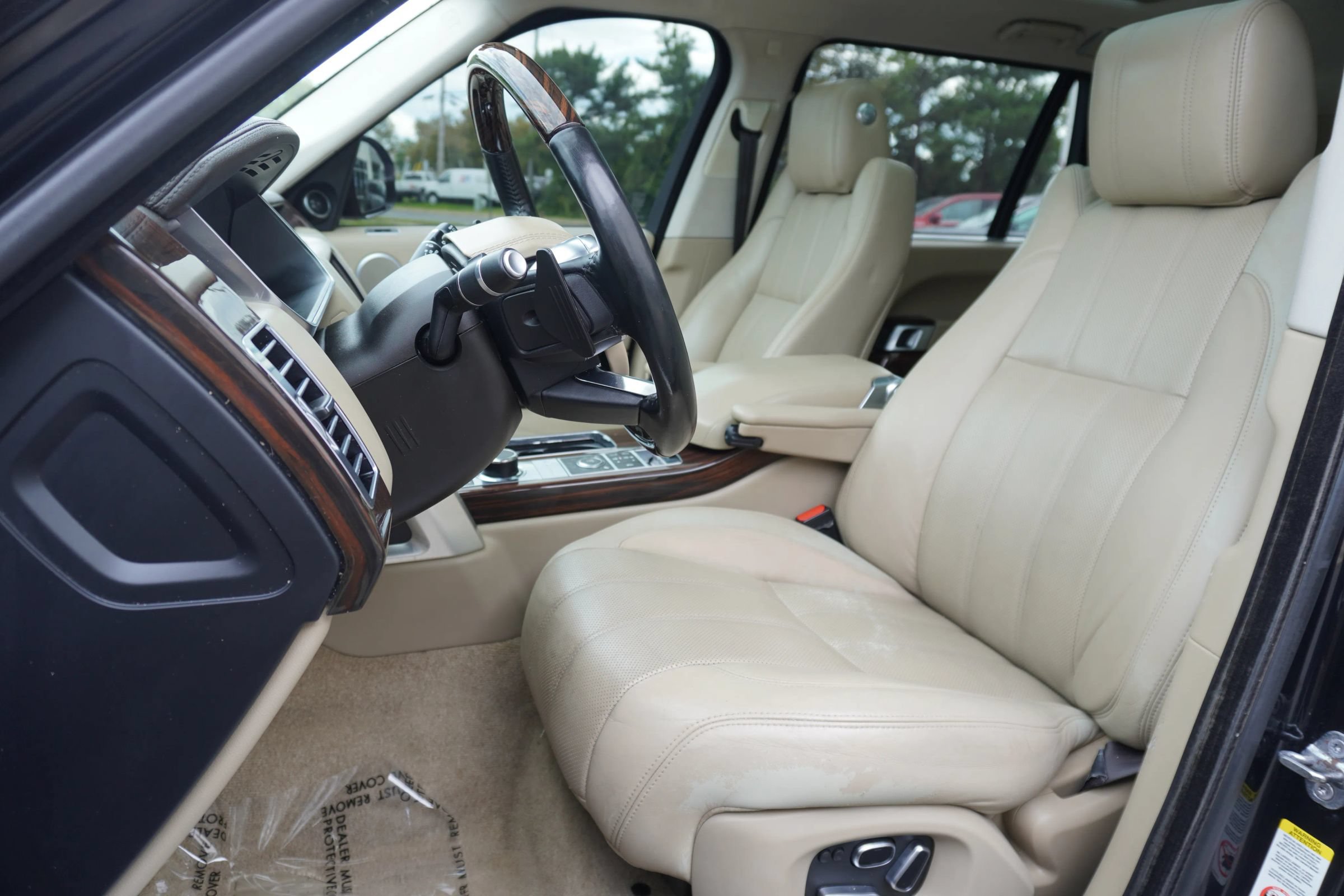 Used 2015 Land Rover Range Rover Long Wheelbase Supercharged AWD/4WD image 9