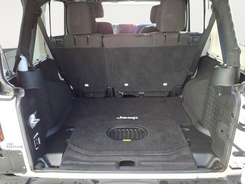 Used 2016 Jeep Wrangler Unlimited Sport w/ Quick Order Package 24S image 4