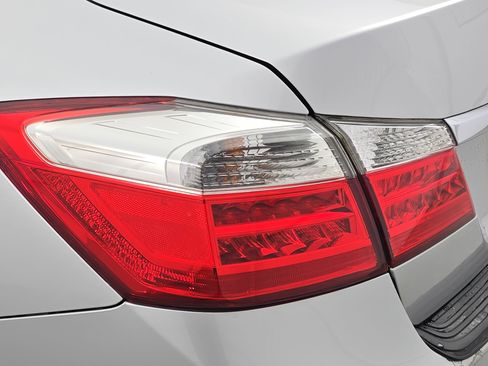 Used 2014 Honda Accord EX-L image 33