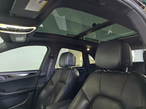 Used 2018 Porsche Macan S image 25