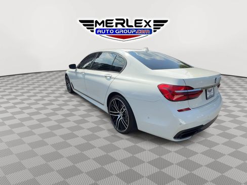 Used 2019 BMW 750i w/ Executive Package RWD image 6