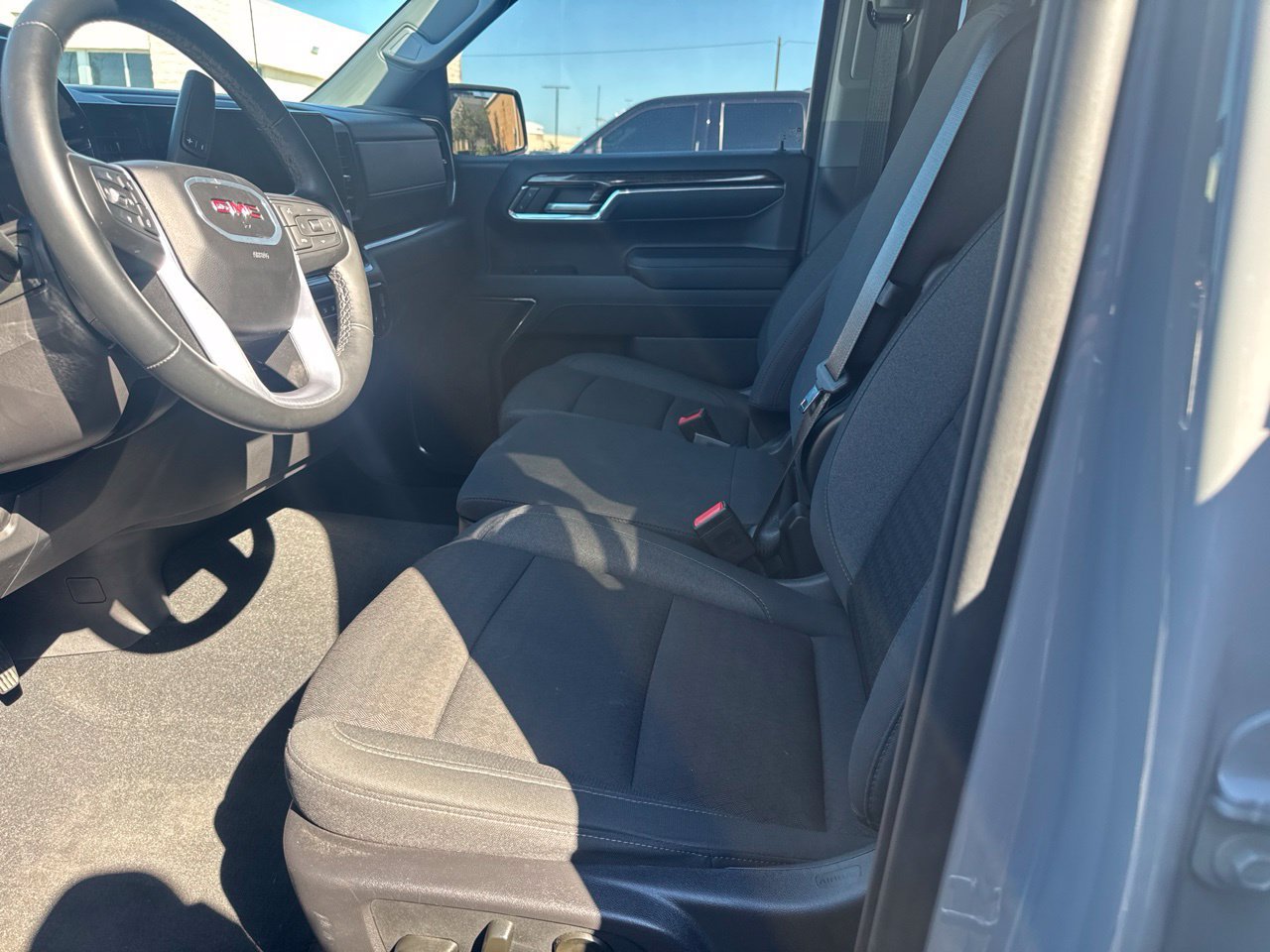 Used 2024 GMC Sierra 1500 Elevation AWD/4WD image 8