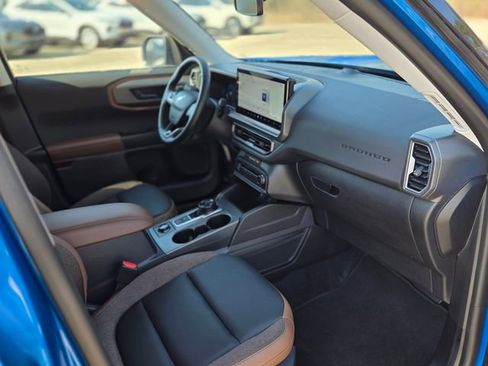 Used 2025 Ford Bronco Sport Outer Banks w/ Outer Banks Tech Package+ image 16