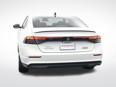 Used 2024 Honda Accord Sport image 9