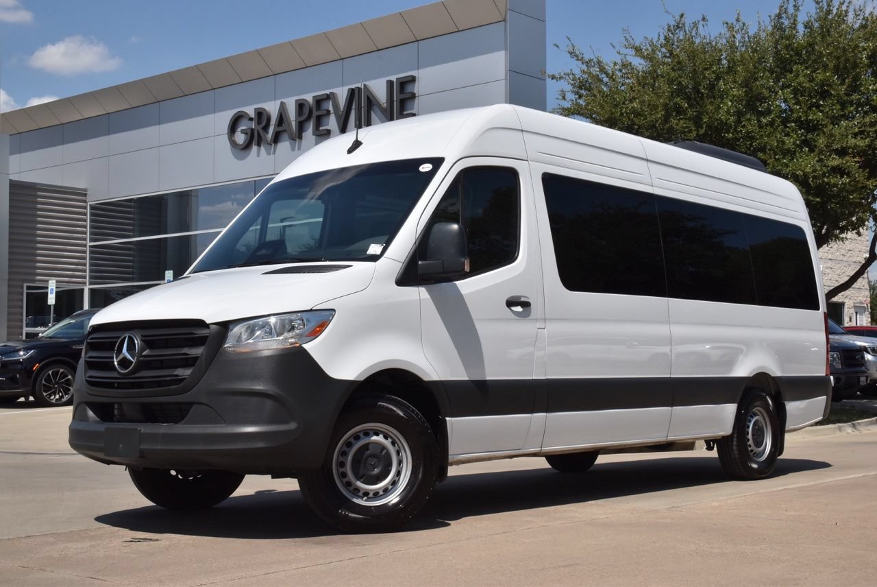 Used 2025 Mercedes-Benz Sprinter 2500 image 2