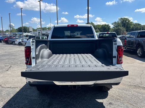 Used 2025 RAM 2500 Big Horn AWD/4WD image 18