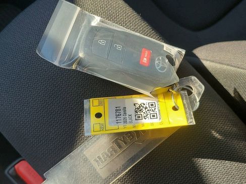 New 2026 Toyota Corolla Cross LE image 31