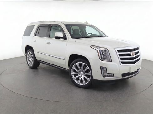 Used 2020 Cadillac Escalade Premium Luxury AWD/4WD image 2
