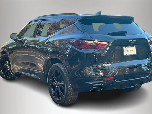 Certified 2022 Chevrolet Blazer RS w/ Enhanced Convenience Package image 5