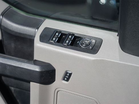 Used 2017 Ford F150 XL w/ Equipment Group 101A Mid RWD image 29