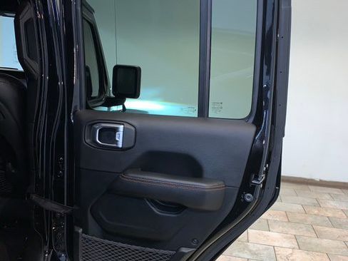 Used 2021 Jeep Gladiator Mojave image 41