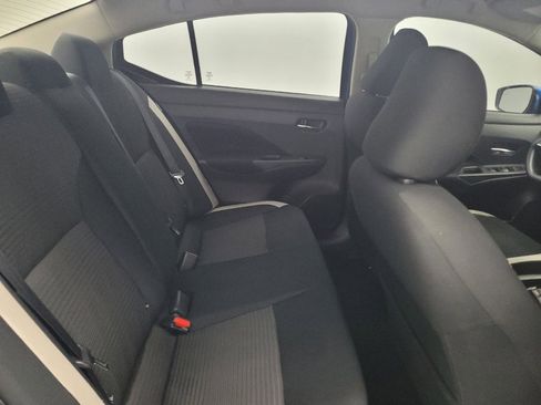 Used 2021 Nissan Versa SV FWD image 19