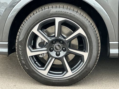 Used 2025 Audi Q3 2.0T Premium Plus w/ Premium Plus Package image 27